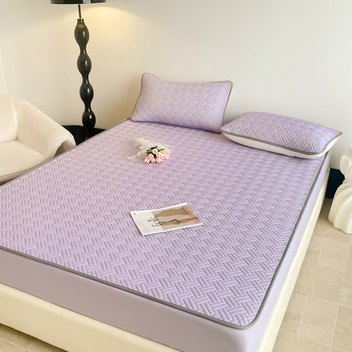 91家纺网 家纺一手货源 找家纺 2025新款加厚乳胶床笠款经典纯色夏被套件 饼干花-浅紫