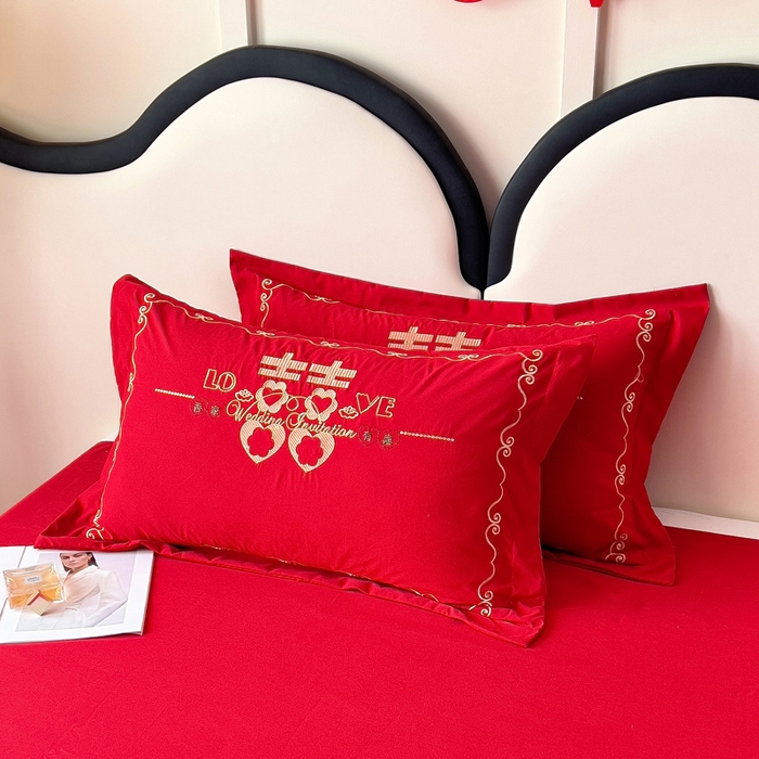 91家纺网 家纺一手货源 找家纺 2025新款100支150克双面长绒棉婚庆绣花四件套 吾家有喜