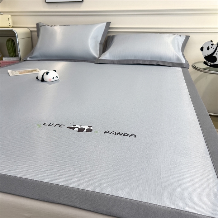 91家纺网 家纺一手货源 找家纺 星座家纺 2025新款600D熊猫烫画冰丝凉席三件套 清凉深灰