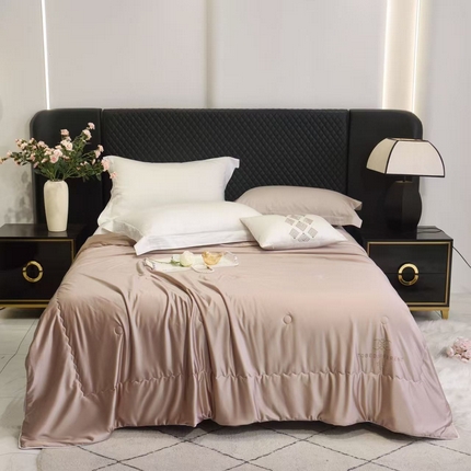 91家纺网 家纺一手货源 找家纺 （总）博尔菲 2025新款柔光缎艾香凉感空调被