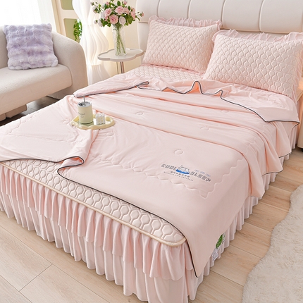 91家纺网 家纺一手货源 找家纺 （总）民新家纺 2025新款凉感丝床裙款乳胶凉席夏被四件套凉席三件套