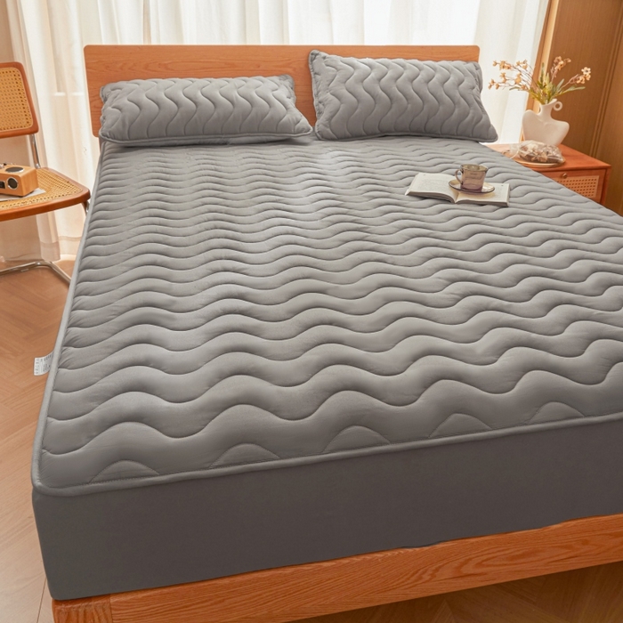 91家纺网 家纺一手货源 找家纺 初心家纺 2025新款原棉防水夹棉窗帘床护罩单件席梦思保护套防水床罩 深灰