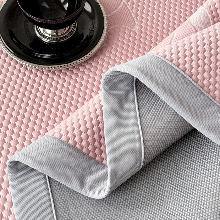 91家纺网 家纺一手货源 找家纺 卡罗兰 2025新款PE提花冰丝凉席凉豆豆床单床笠款凉席-奶牛款 粉色