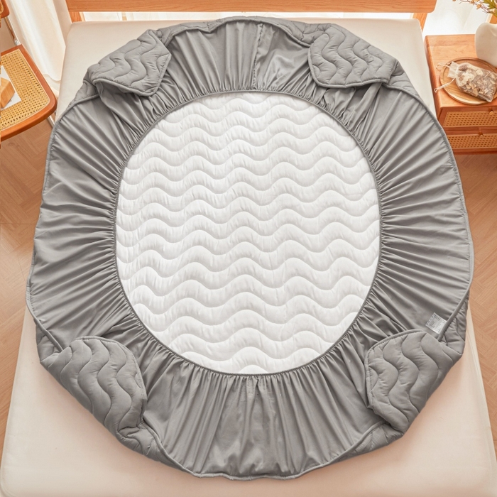 91家纺网 家纺一手货源 找家纺 初心家纺 2025新款原棉防水夹棉窗帘床护罩单件席梦思保护套防水床罩 深灰