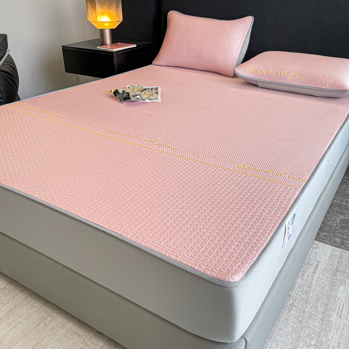 91家纺网 家纺一手货源 找家纺 （总）2025新款提花冰豆豆凉席床笠床席三件套幸运草系列