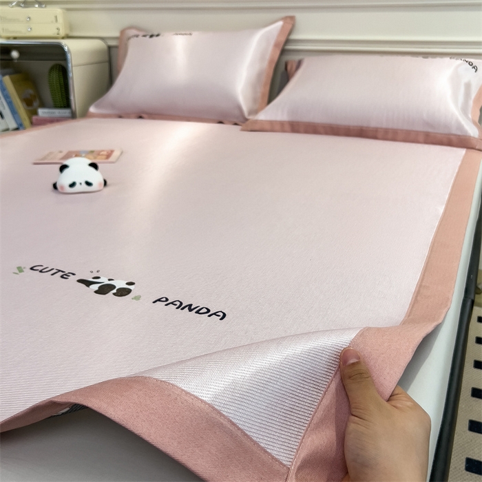 91家纺网 家纺一手货源 找家纺 （总）星座家纺 2025新款600D熊猫烫画冰丝凉席三件套