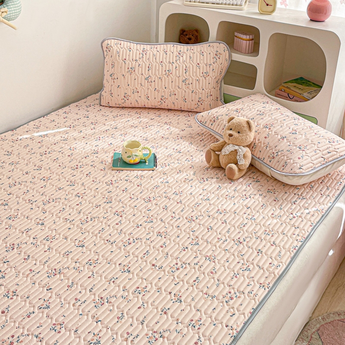 91家纺网 家纺一手货源 找家纺 贝扬思家纺 2025新款亲肤舒适可爱乳胶凉席席子系列 旧巷