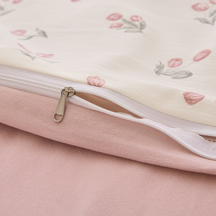 91家纺网 家纺一手货源 找家纺 蕾诺家纺 2025新款直播新款A类有氧提花云纱棉圆角吊边工艺四件套学生三件套 少女花季