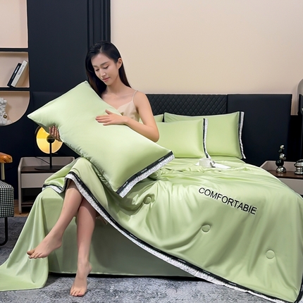 2025新款清凉舒适水洗冰丝刺绣夏被四件套 迷境-青频绿