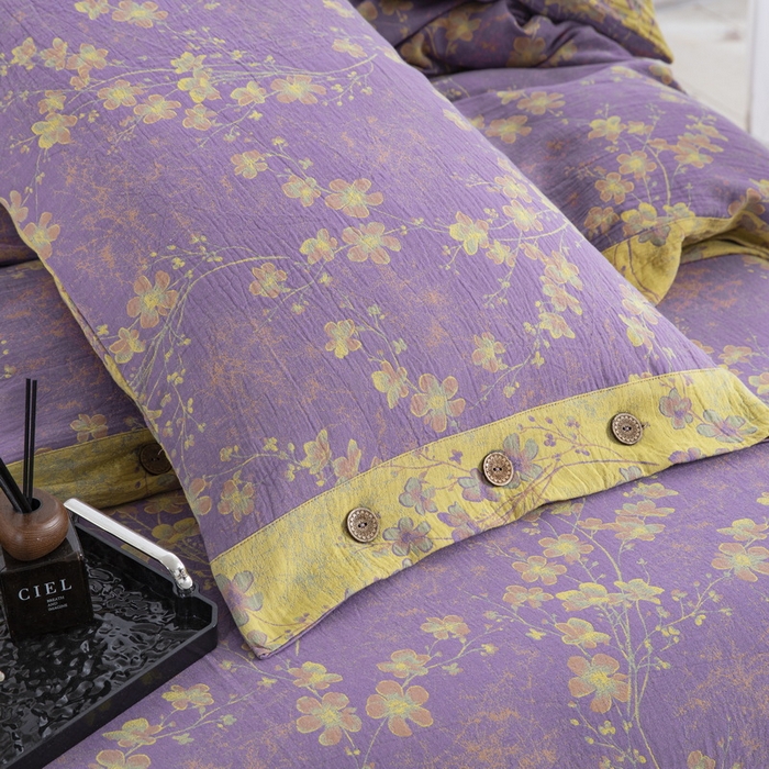 91家纺网 家纺一手货源 找家纺 2025新款全棉色织双层纱纽扣款四件套 织梦-浅紫