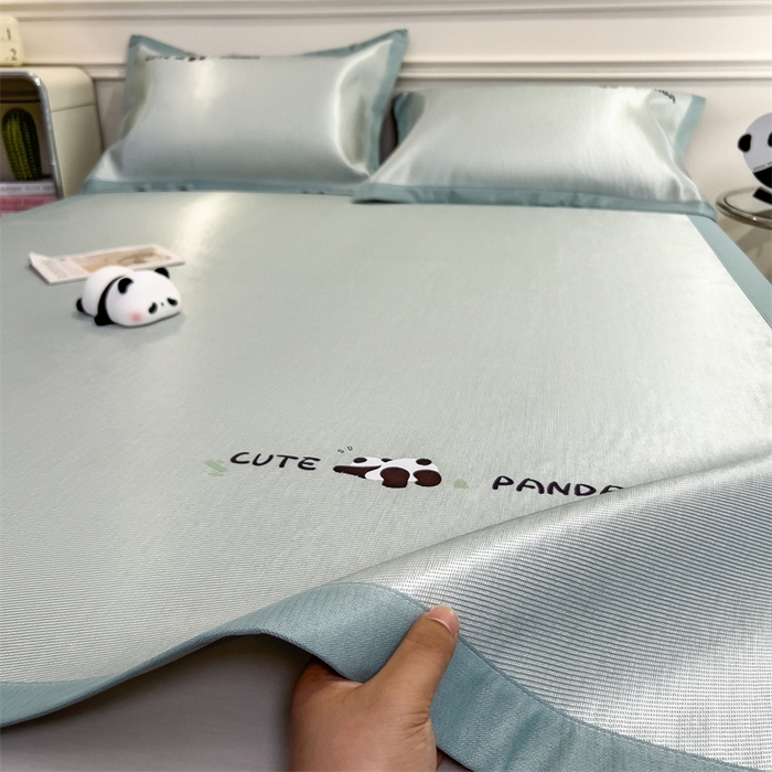 91家纺网 家纺一手货源 找家纺 星座家纺 2025新款600D熊猫烫画冰丝凉席三件套 清凉绿