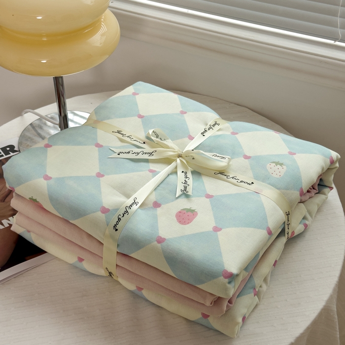 91家纺网 家纺一手货源 找家纺 塔塔家居  2025新款全棉纯棉双层纱被套单品单被套被套单件 草莓酱·蓝