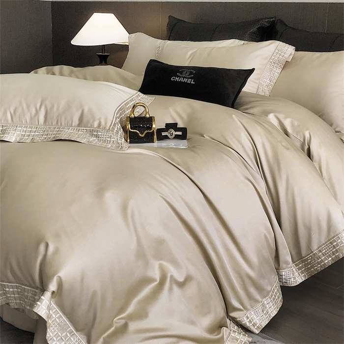 91家纺网 家纺一手货源 找家纺 保罗圣迪奥 2025新款简约款全棉长绒棉四件套—星阑 星阑-香槟金