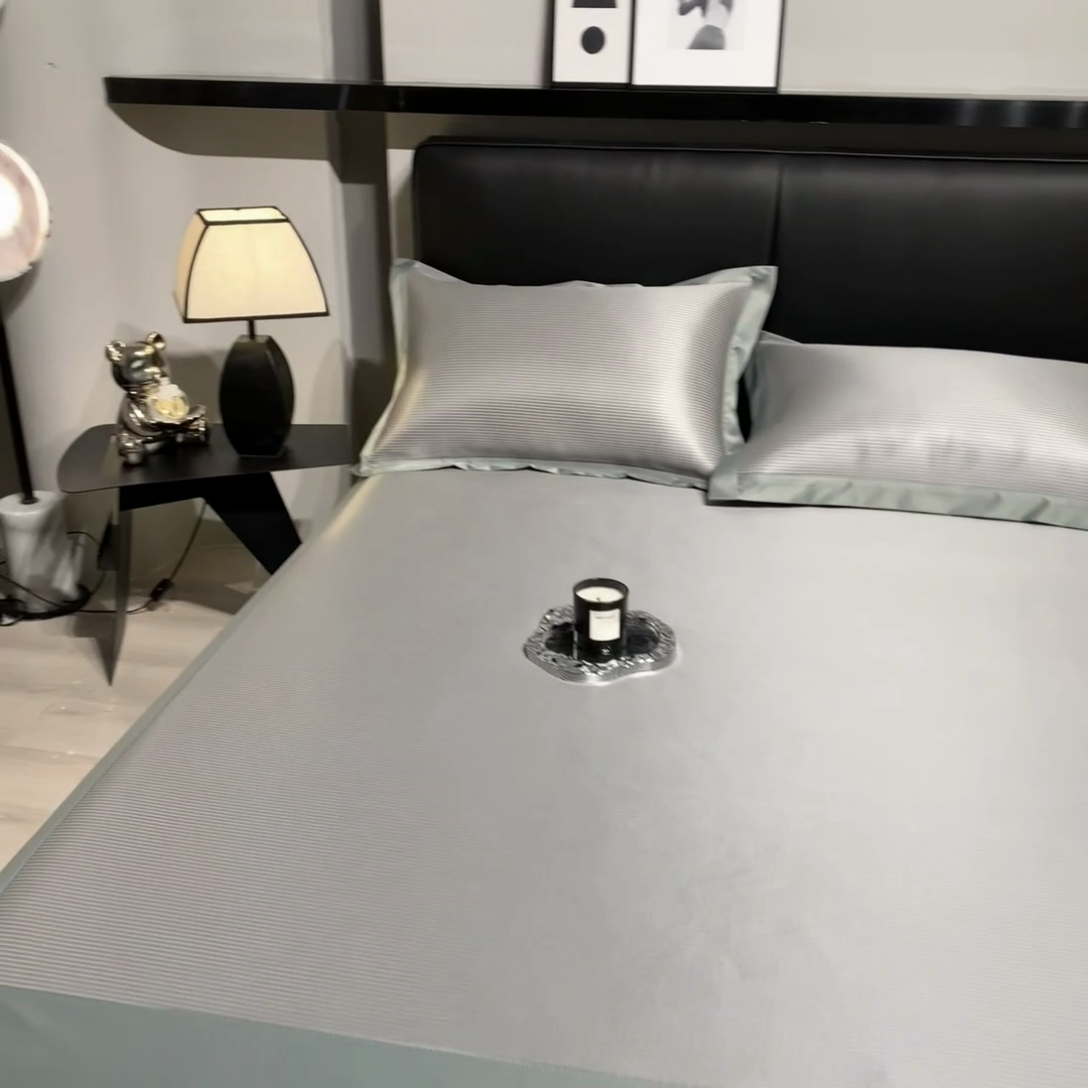 91家纺网 家纺一手货源 找家纺 全季家居 2025新款5A加厚加密艾草碳光席冰丝席 床席-浅灰