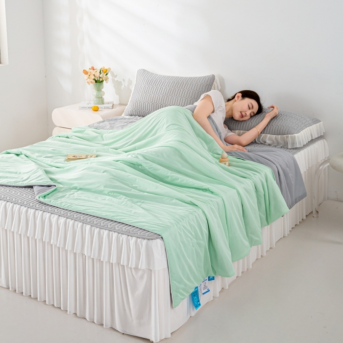 91家纺网 家纺一手货源 找家纺 （总）2025新款直播新款凉感丝超柔印花夏凉被