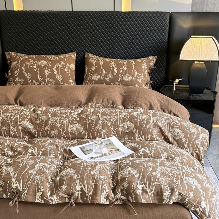 91家纺网 家纺一手货源 找家纺 鲁爱家纺供货 2025新款全棉色织双层纱系带款四件套 云影-浅咖