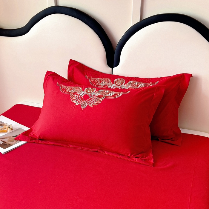 91家纺网 家纺一手货源 找家纺 2025新款100支150克双面长绒棉婚庆绣花四件套 龙腾凤跃