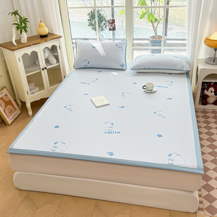 91家纺网 家纺一手货源 找家纺 卡伦2025新款冰丝豆豆凉席床席系列 卡皮巴拉-蓝