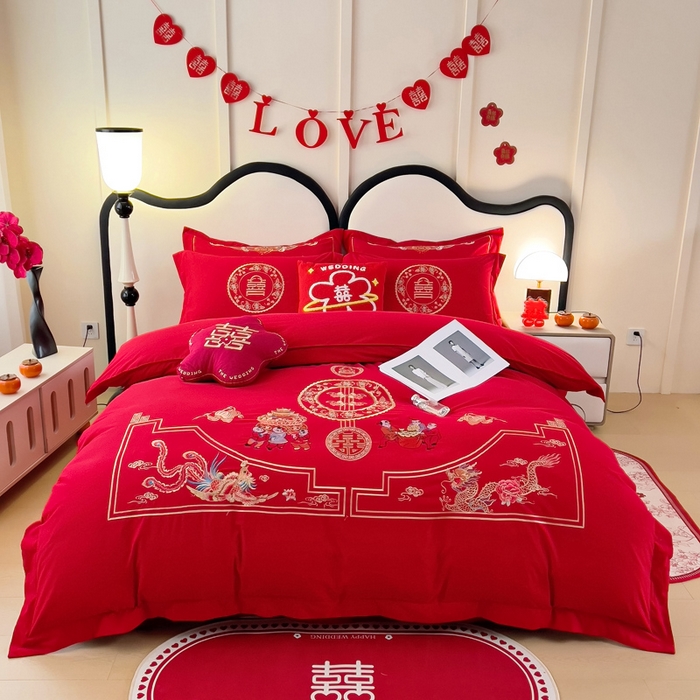 91家纺网 家纺一手货源 找家纺 2025新款100支150克双面长绒棉婚庆绣花四件套 龙凤九天