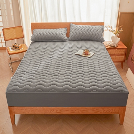 91家纺网 家纺一手货源 找家纺 初心家纺 2025新款原棉防水夹棉窗帘床护罩单件席梦思保护套防水床罩 深灰