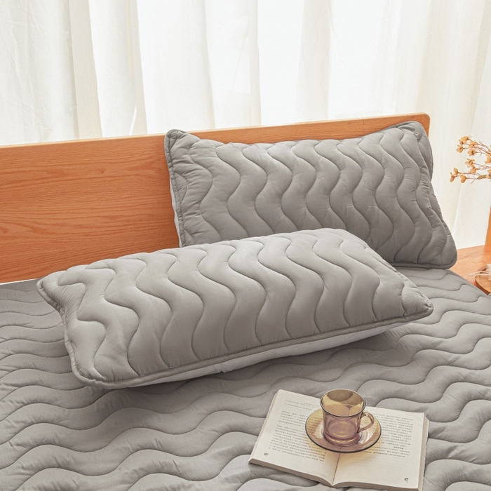 91家纺网 家纺一手货源 找家纺 初心家纺 2025新款原棉防水夹棉窗帘床护罩单件席梦思保护套防水床罩 深灰