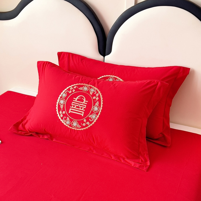 91家纺网 家纺一手货源 找家纺 2025新款100支150克双面长绒棉婚庆绣花四件套 龙凤九天