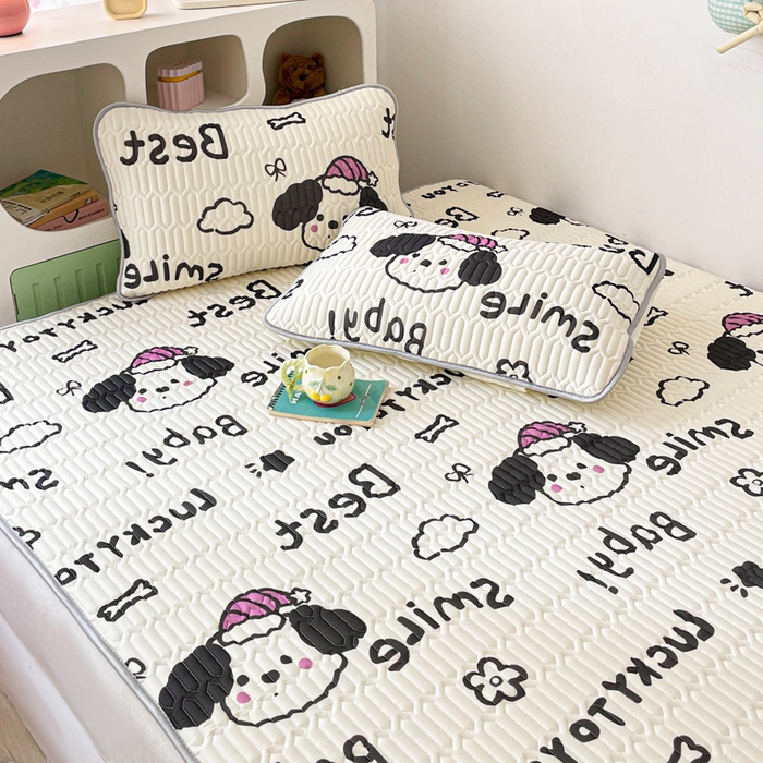 91家纺网 家纺一手货源 找家纺 贝扬思家纺 2025新款亲肤舒适可爱乳胶凉席席子系列 漫画狗仔