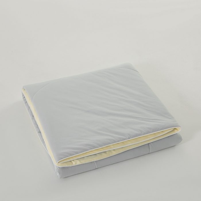 91家纺网 家纺一手货源 找家纺 佳居缘 2025新款锦氨冰川凉感冰菓裸感被 高级灰