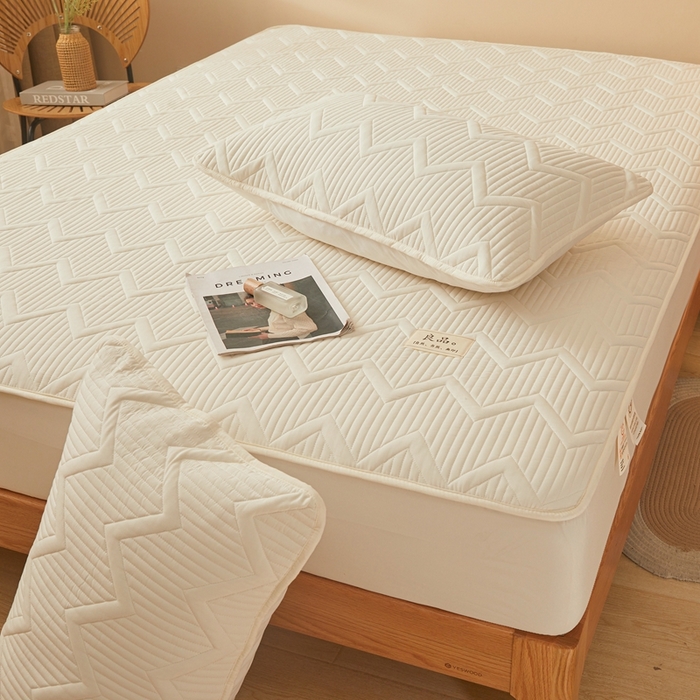 91家纺网 家纺一手货源 找家纺 优眠坊 2025新款亲肤枕套羊绒蛋白-远山 远山-月牙白