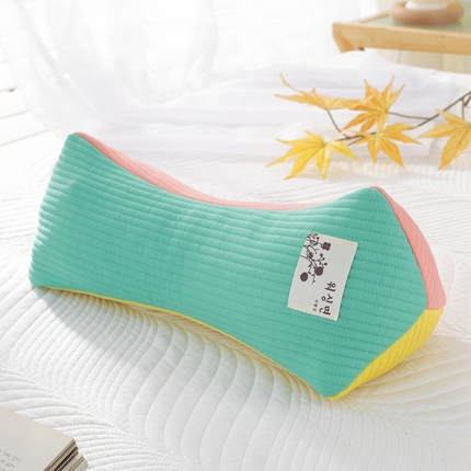 91家纺网 家纺一手货源 找家纺 （总）温蔓2025新款TW条纹三角拼接枕