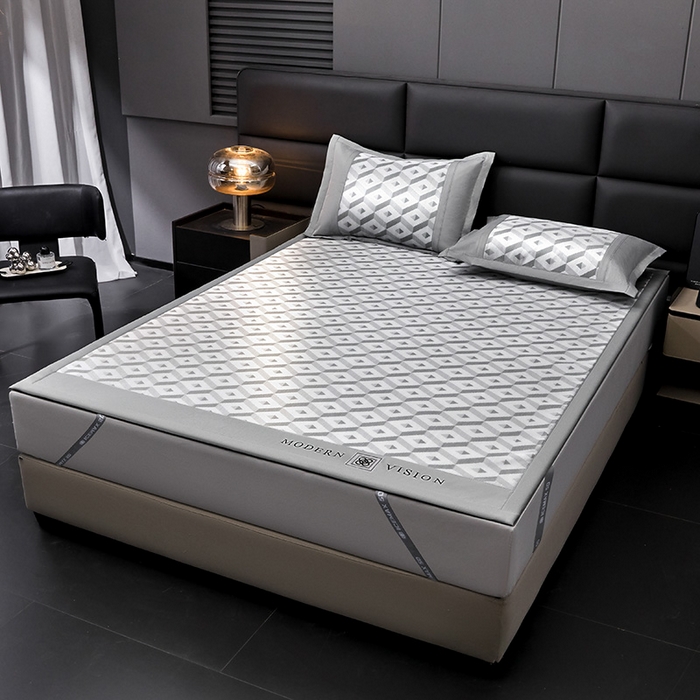 91家纺网 家纺一手货源 找家纺 全季家居 2025新款5A抗菌3D立体冰柔凉感冰丝席 格调-银灰 床席款