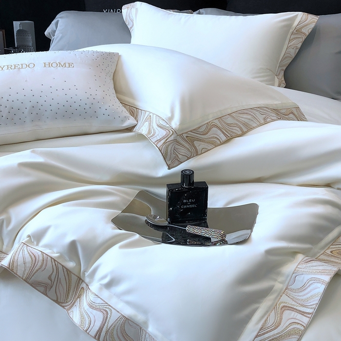 91家纺网 家纺一手货源 找家纺 馨蕊家居 2025新款100s高奢典藏简约全棉系列四件套-棉水漾 水漾-月光白