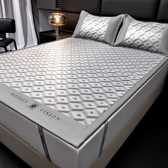 91家纺网 家纺一手货源 找家纺 全季家居 2025新款5A抗菌3D立体冰柔凉感冰丝席 格调-银灰 床席款