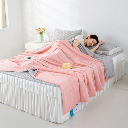 91家纺网 家纺一手货源 找家纺 （总）2025新款直播新款凉感丝超柔印花夏凉被