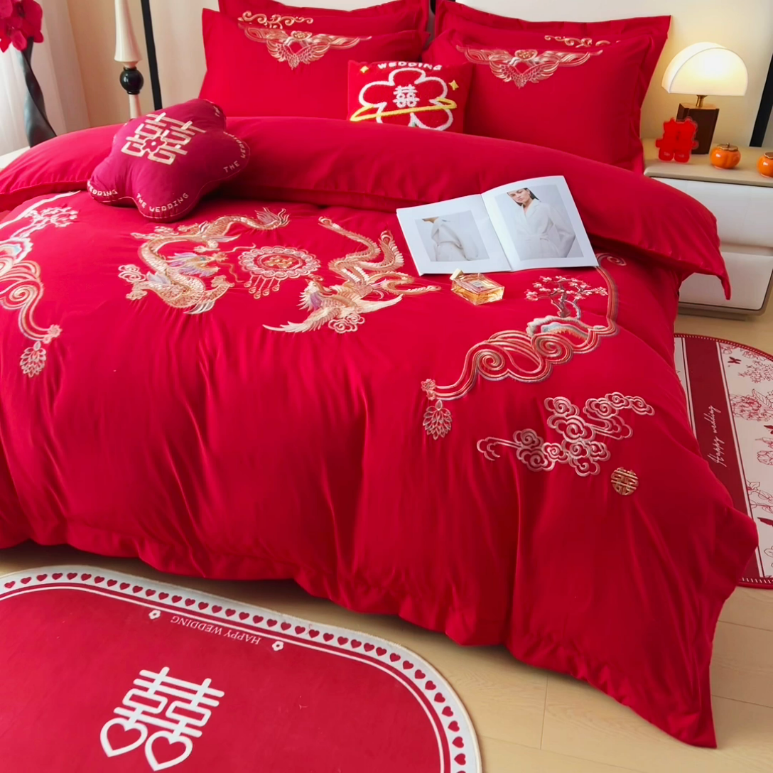 91家纺网 家纺一手货源 找家纺 2025新款100支150克双面长绒棉婚庆绣花四件套 吾家有喜