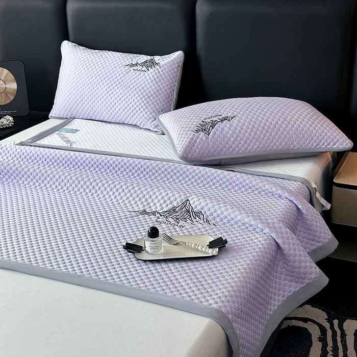 91家纺网 家纺一手货源 找家纺 澳梵家居 2025新款PE中分子A类凉感豆豆刺绣软凉席 冰川-紫