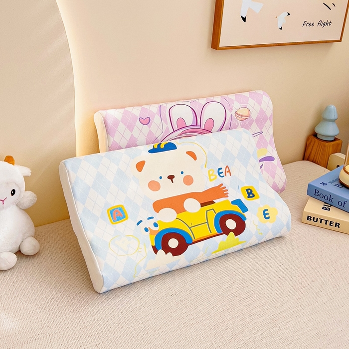 91家纺网 家纺一手货源 找家纺 梵赫 2025新款全棉A类儿童针织棉记忆枕（可拆卸） 滴滴熊 单枕套