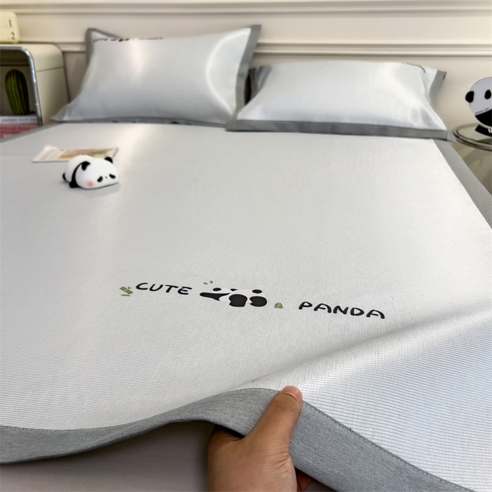 91家纺网 家纺一手货源 找家纺 星座家纺 2025新款600D熊猫烫画冰丝凉席三件套 清凉浅灰