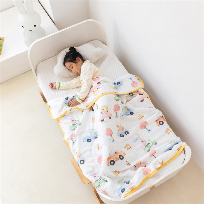 91家纺网 家纺一手货源 找家纺 艾佳宝贝 2025春夏新款A类凉感丝儿童糖果抗菌夏被 飞驰小队