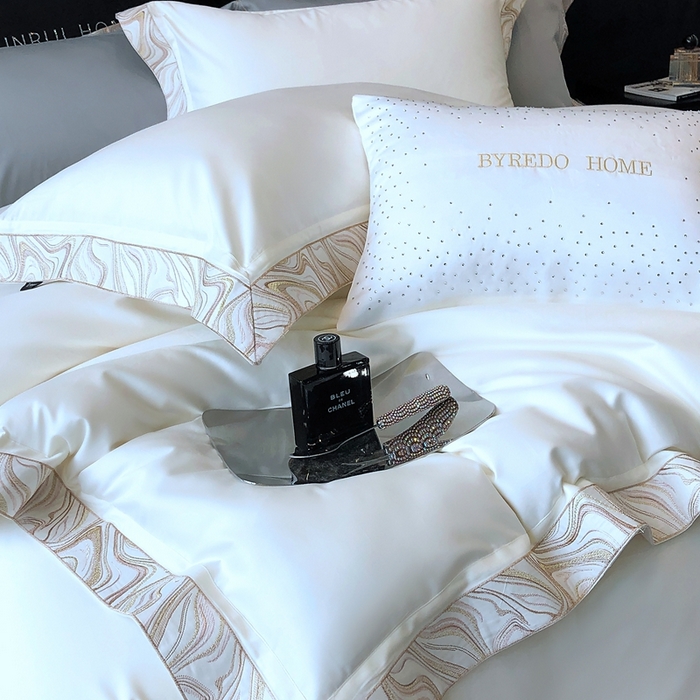 91家纺网 家纺一手货源 找家纺 馨蕊家居 2025新款100s高奢典藏简约全棉系列四件套-棉水漾 水漾-月光白