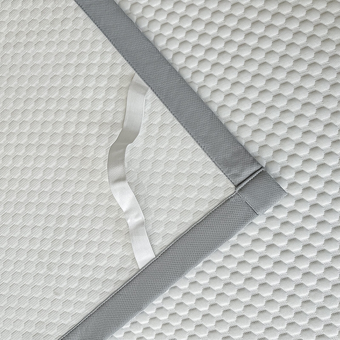 91家纺网 家纺一手货源 找家纺 澳梵家居 2025新款PE中分子A类凉感豆豆刺绣软凉席 冰川-高级白