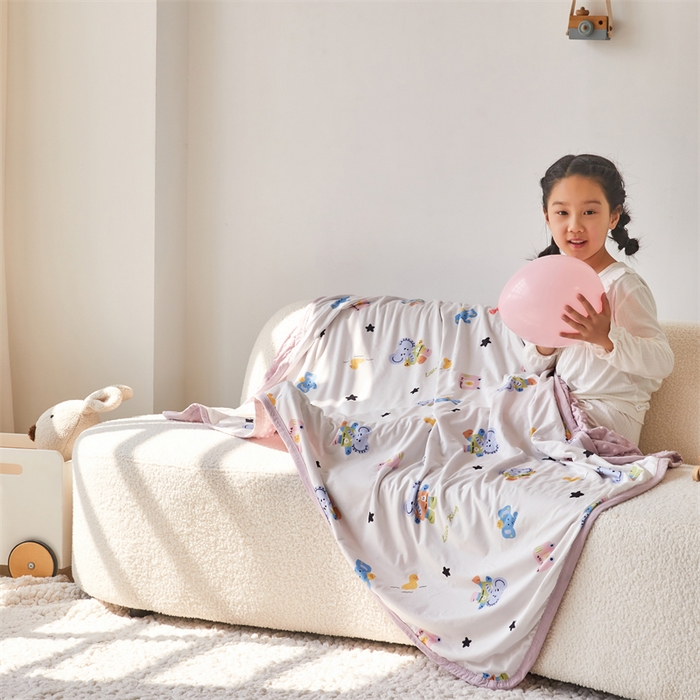 91家纺网 家纺一手货源 找家纺 艾佳宝贝 2025新款A类针织豆豆儿童多功能宿舍午睡安抚盖毯 长鼻子大象-盖毯