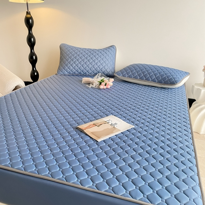 91家纺网 家纺一手货源 找家纺 2025新款加厚乳胶床笠款经典纯色夏被套件 方格-宝蓝