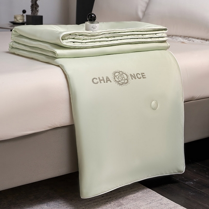 91家纺网 家纺一手货源 找家纺 （总）鸣升家纺 2025新款新款A类冰蓝丝凉感夏被填充蚕蛹蛋白夏凉被空调被