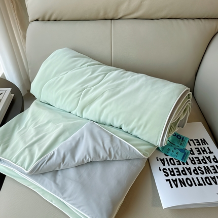 91家纺网 家纺一手货源 找家纺 兜米 2025夏季玻尿酸凉感冰皮被夏凉被空调被 海青拼灰色