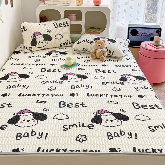 91家纺网 家纺一手货源 找家纺 贝扬思家纺 2025新款亲肤舒适可爱乳胶凉席席子系列 漫画狗仔