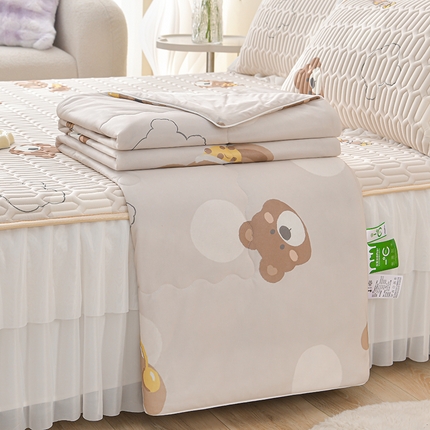 民新家纺 2025新款凉感丝床裙款乳胶凉席夏被四件套凉席三件套 足球花-可爱小熊