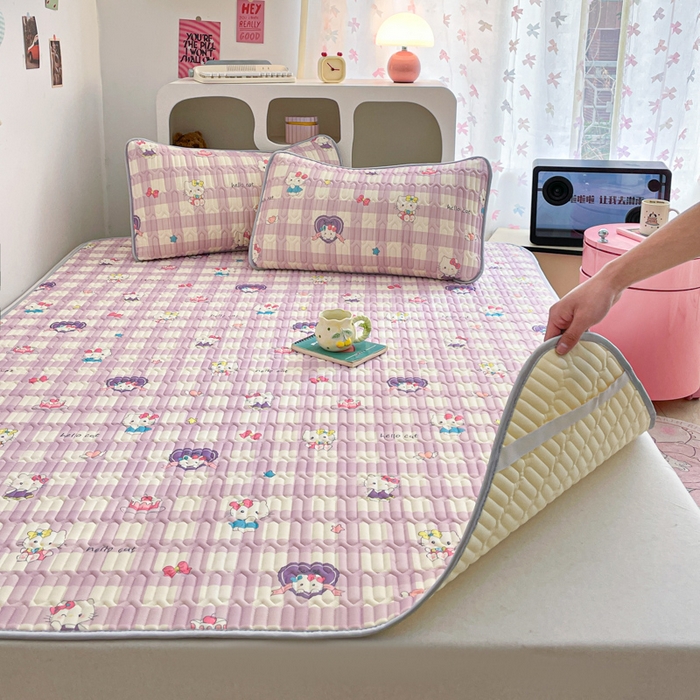 91家纺网 家纺一手货源 找家纺 贝扬思家纺 2025新款亲肤舒适可爱乳胶凉席席子系列 零碎小猫