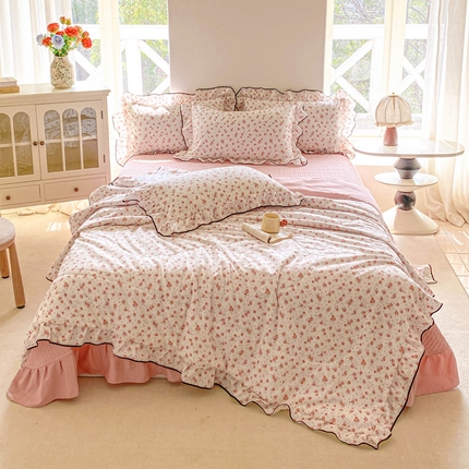 91家纺网 家纺一手货源 找家纺 （总）仟网汇 2025新款赫本针织双层纱夏被夏凉被空调被床盖四件套单夏被单床盖单品