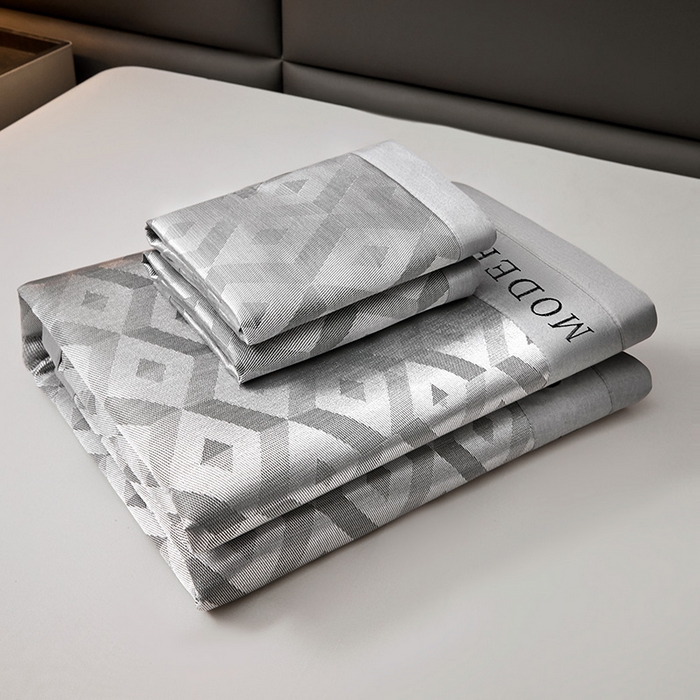 91家纺网 家纺一手货源 找家纺 全季家居 2025新款5A抗菌3D立体冰柔凉感冰丝席 格调-银灰 床席款